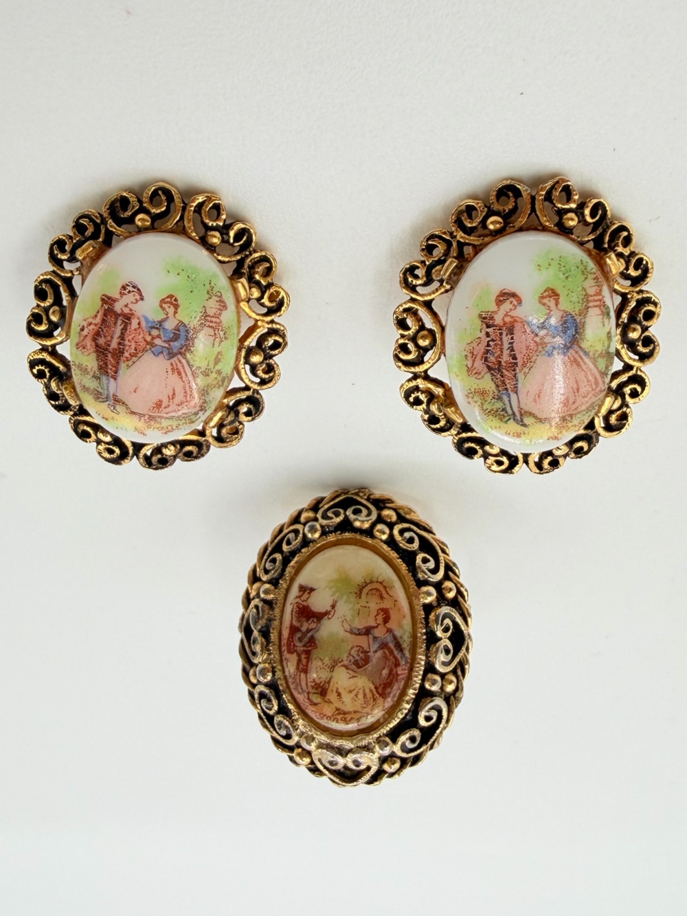 Vintage Scenic Portrait Cameo Statement Ring & Clip-On Earrings Set